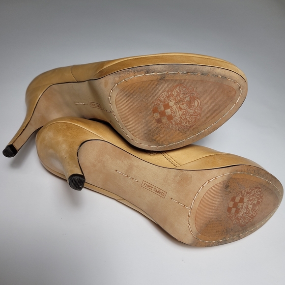 Vince Camuto Camel Elvin Booties - Picture 3 of 4